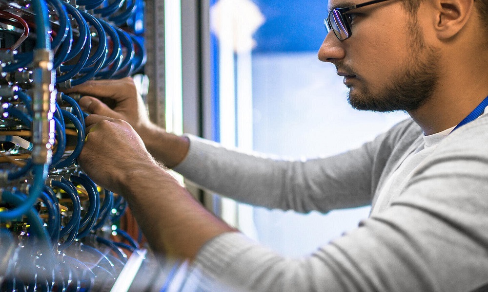 Networking with Cisco: Routing and Switching - Canadian.college